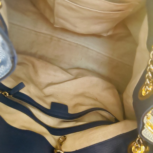 Magnificent Authentic Classic Gucci bag- great condition!! - Picture 7 of 11